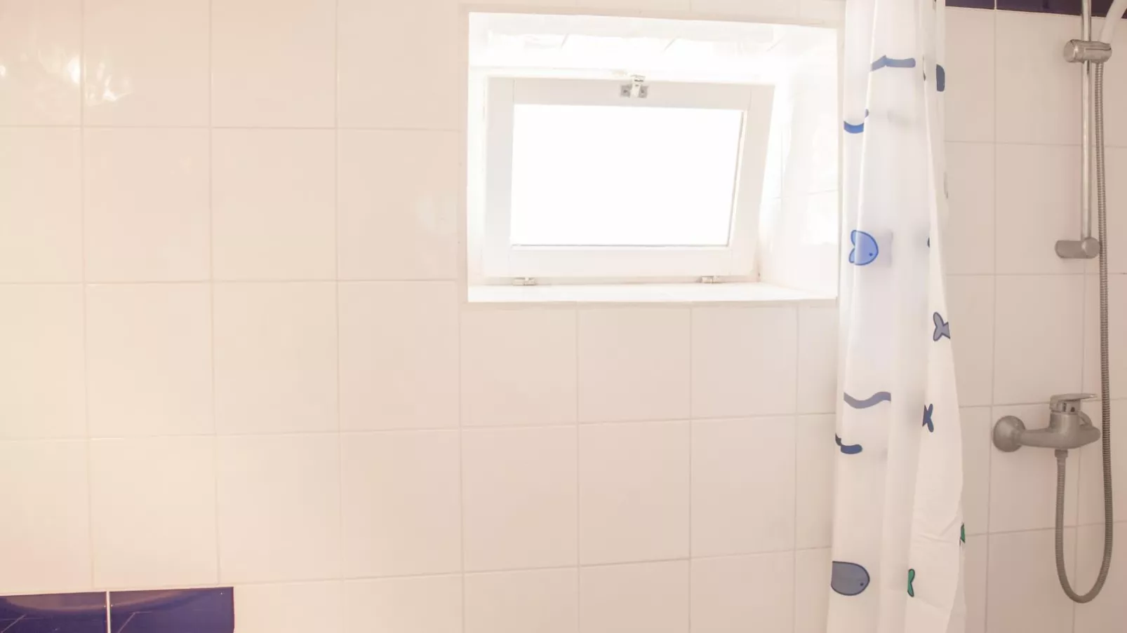Gite Girou Haut-Bathroom