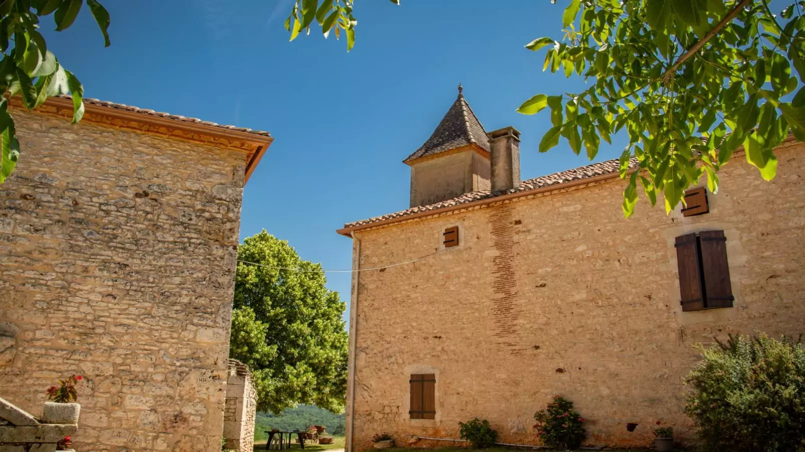 Gite Girou Haut-Exterior summer