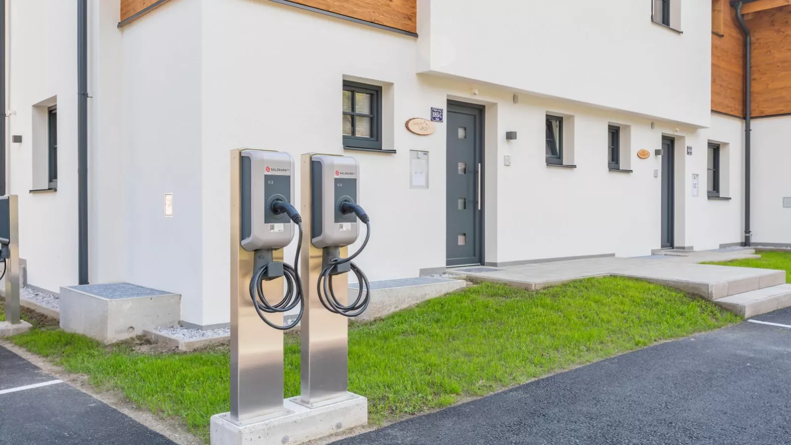Pinzgau Lodge 2B-Exterior summer