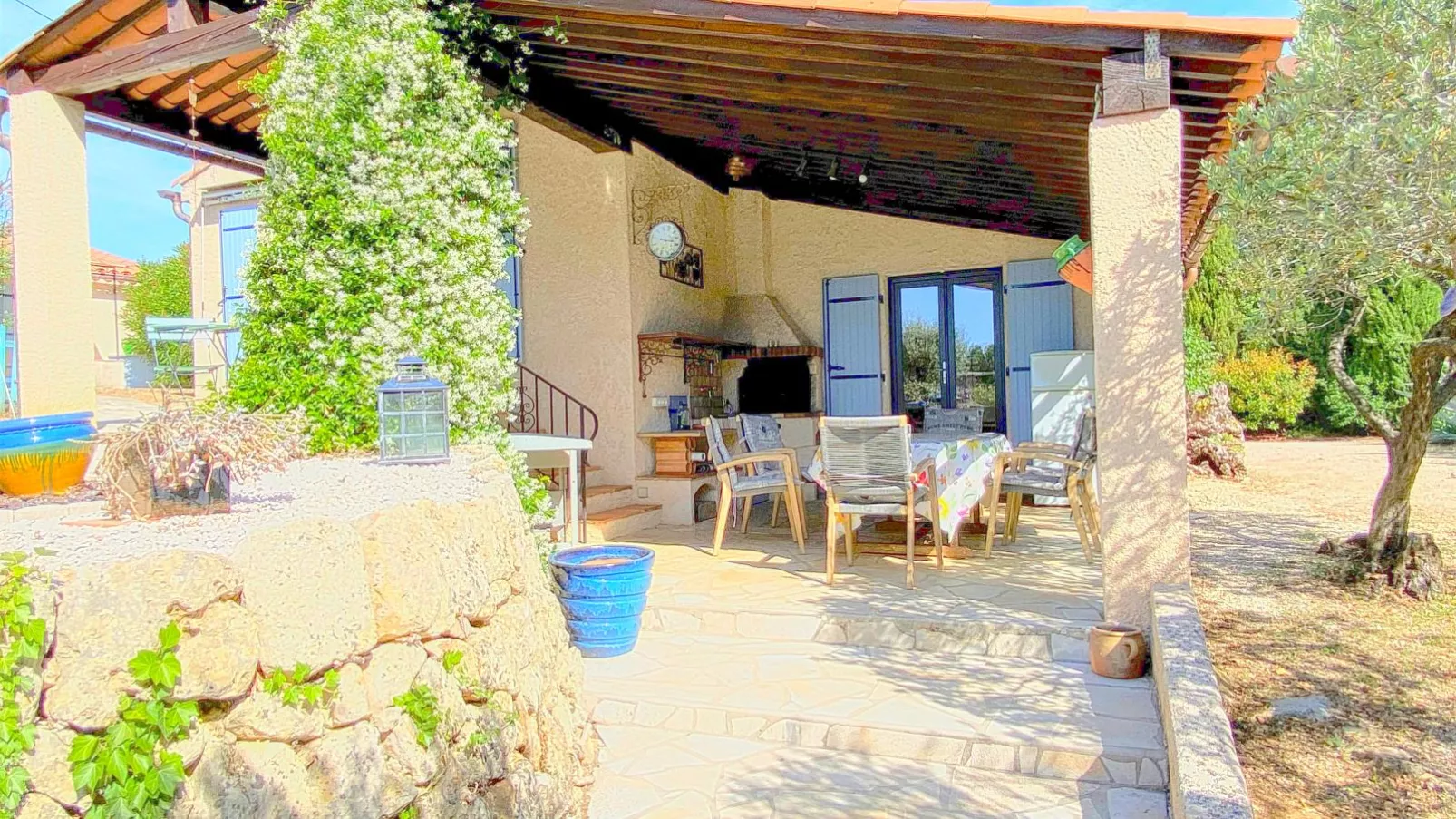 Villa Valentin-Exterior summer