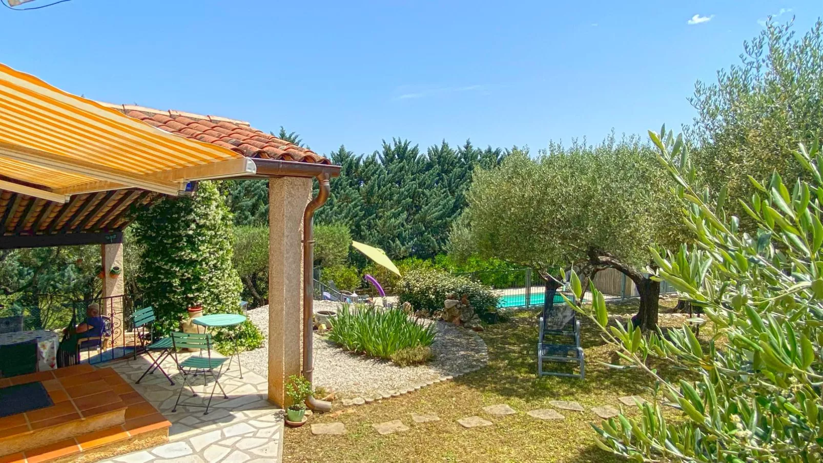 Villa Valentin-Gardens summer