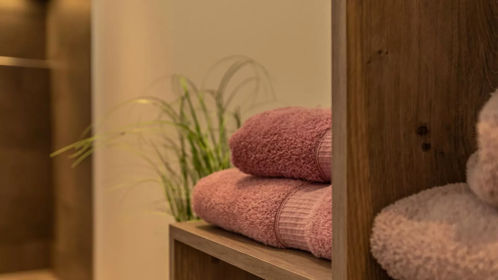 Studio 7-Bathroom