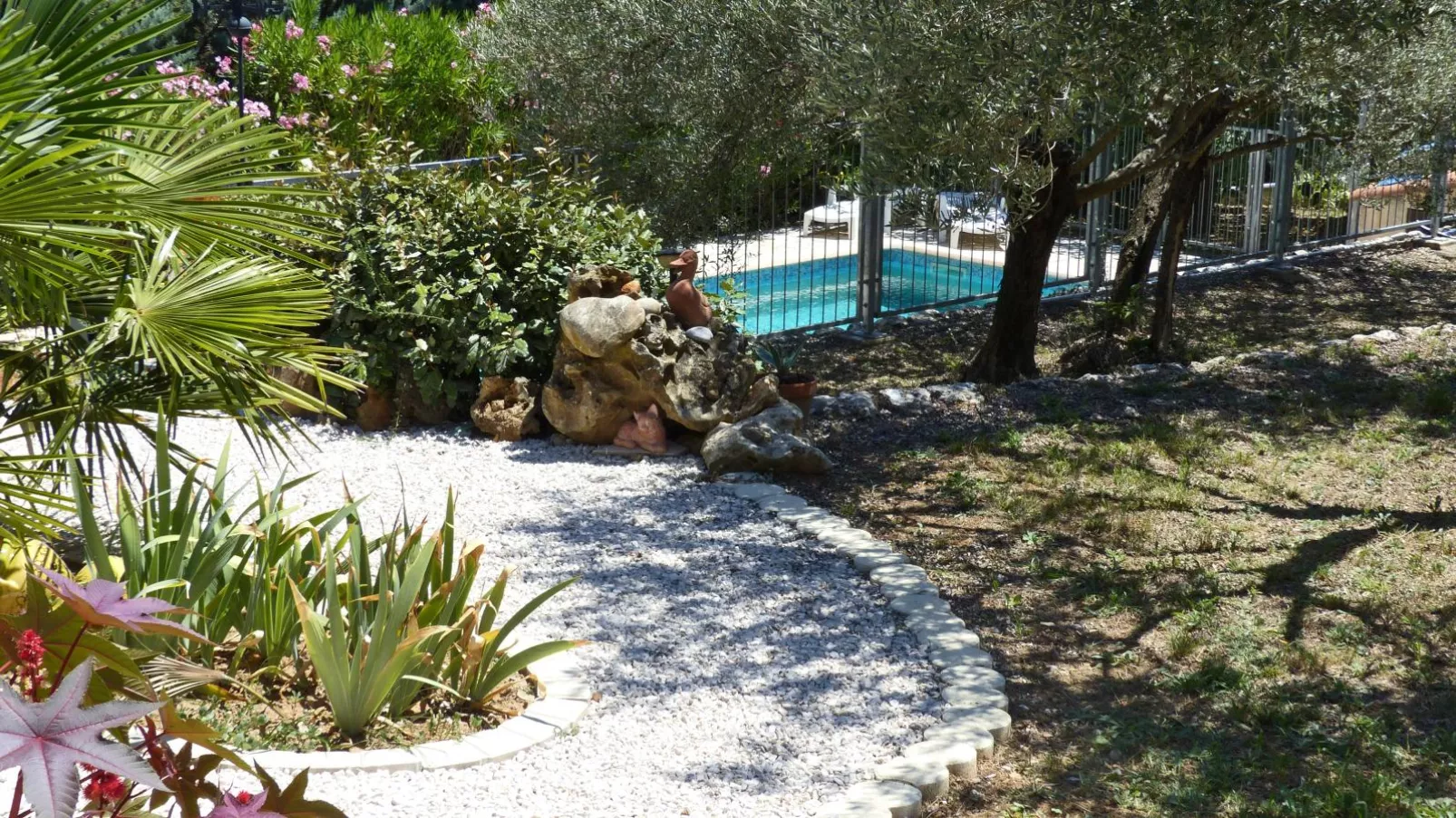 Villa Valentin-Gardens summer