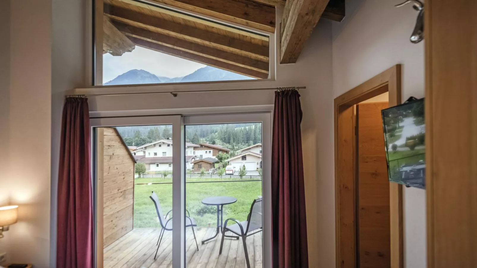 Lodge Amanda-View summer