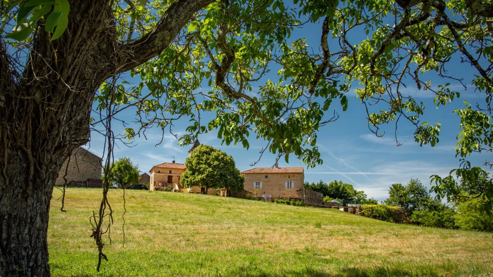 Gite Girou Haut-Exterior summer