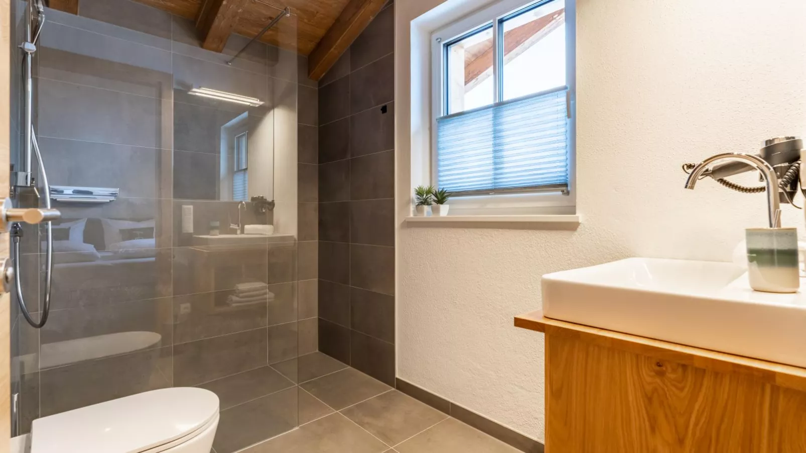 Chalet Aquila-Bathroom