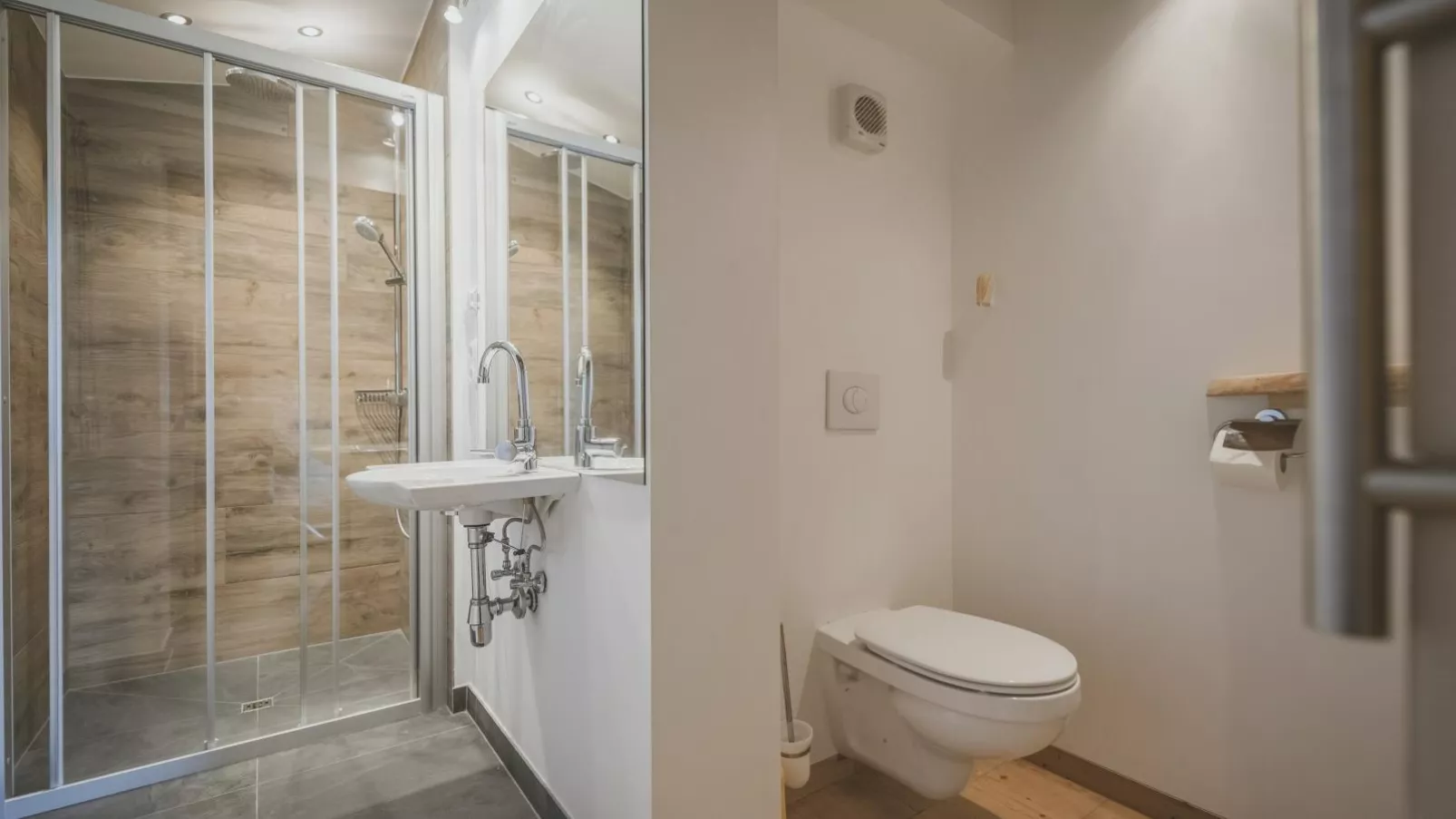 Bella Vista S-Bathroom