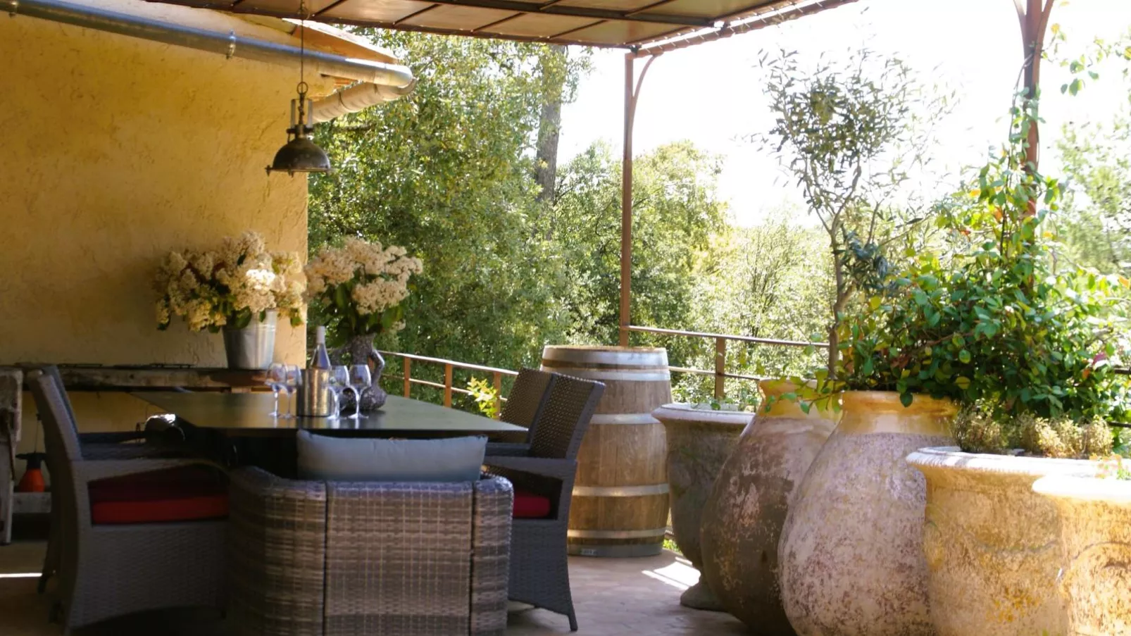 La Bastide Romaine-Terrace balcony