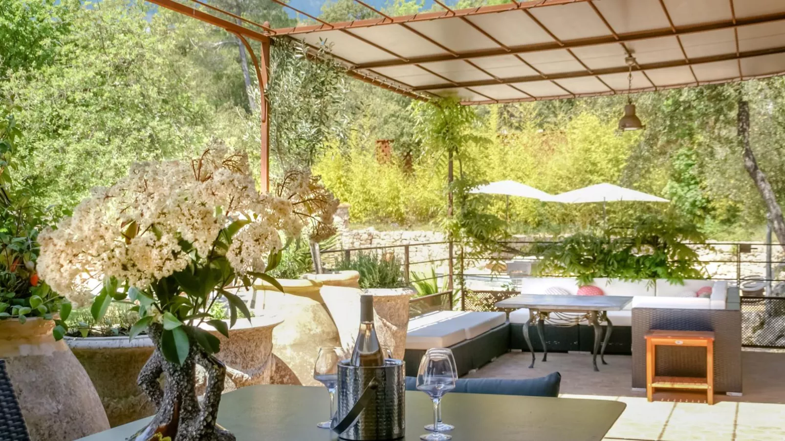 La Bastide Romaine-Terrace balcony