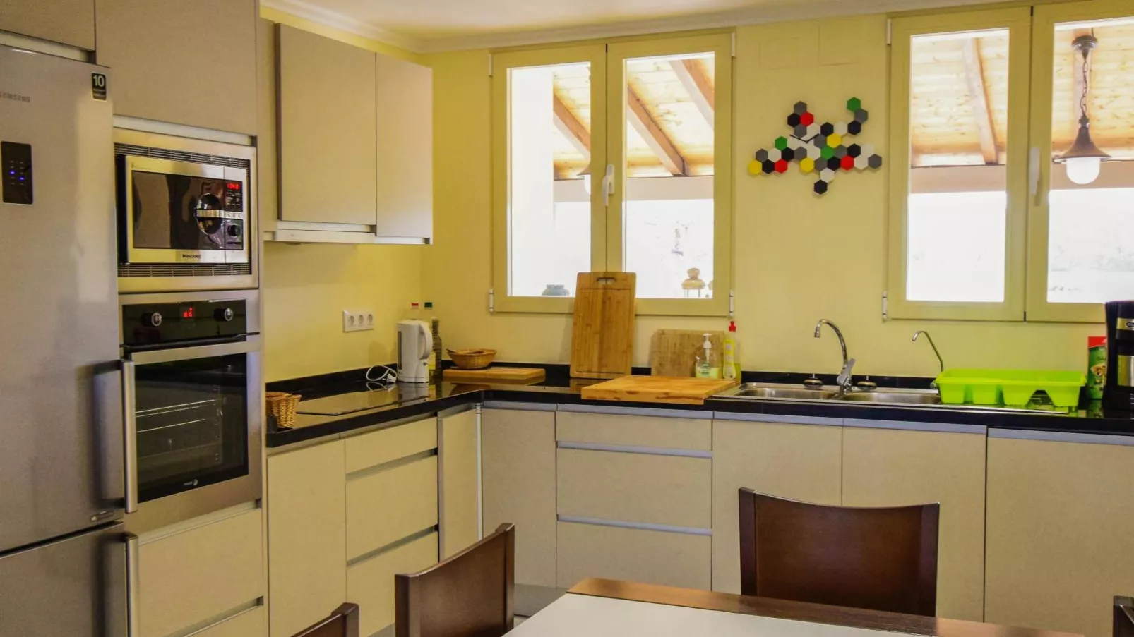 Villa la Fontaine-Kitchen
