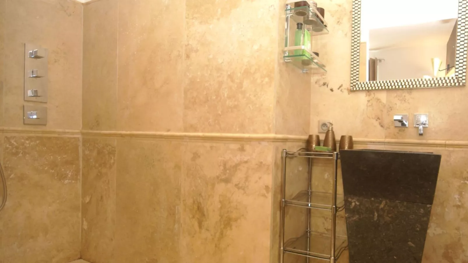 La Bastide Romaine-Bathroom