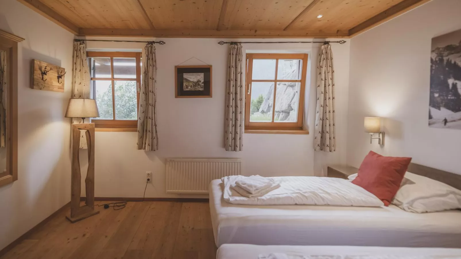 Bella Vista XL-Bedroom