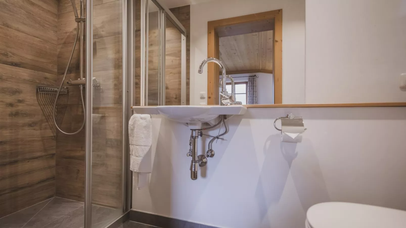 Bella Vista XL-Bathroom