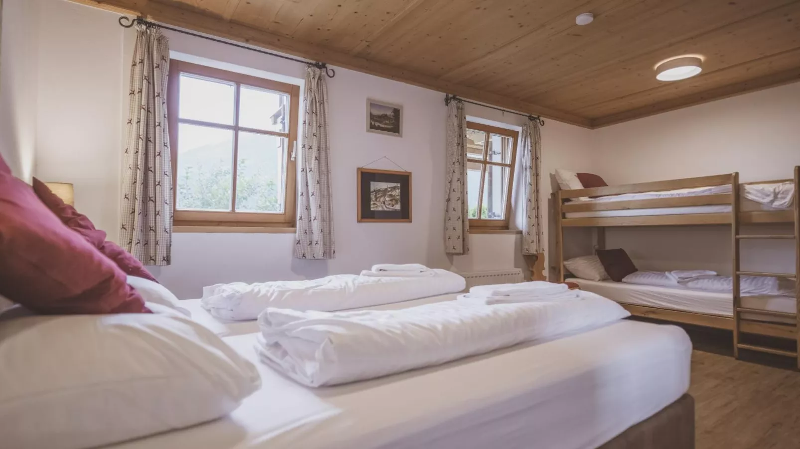 Bella Vista XL-Bedroom