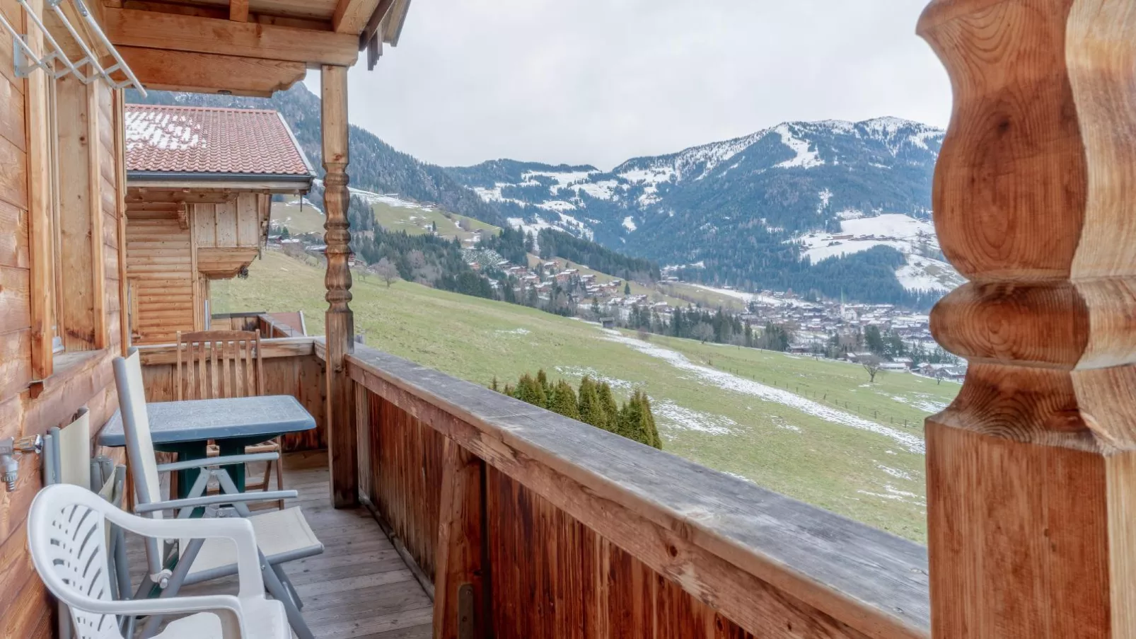 Haus Fernwald-Terrace balcony