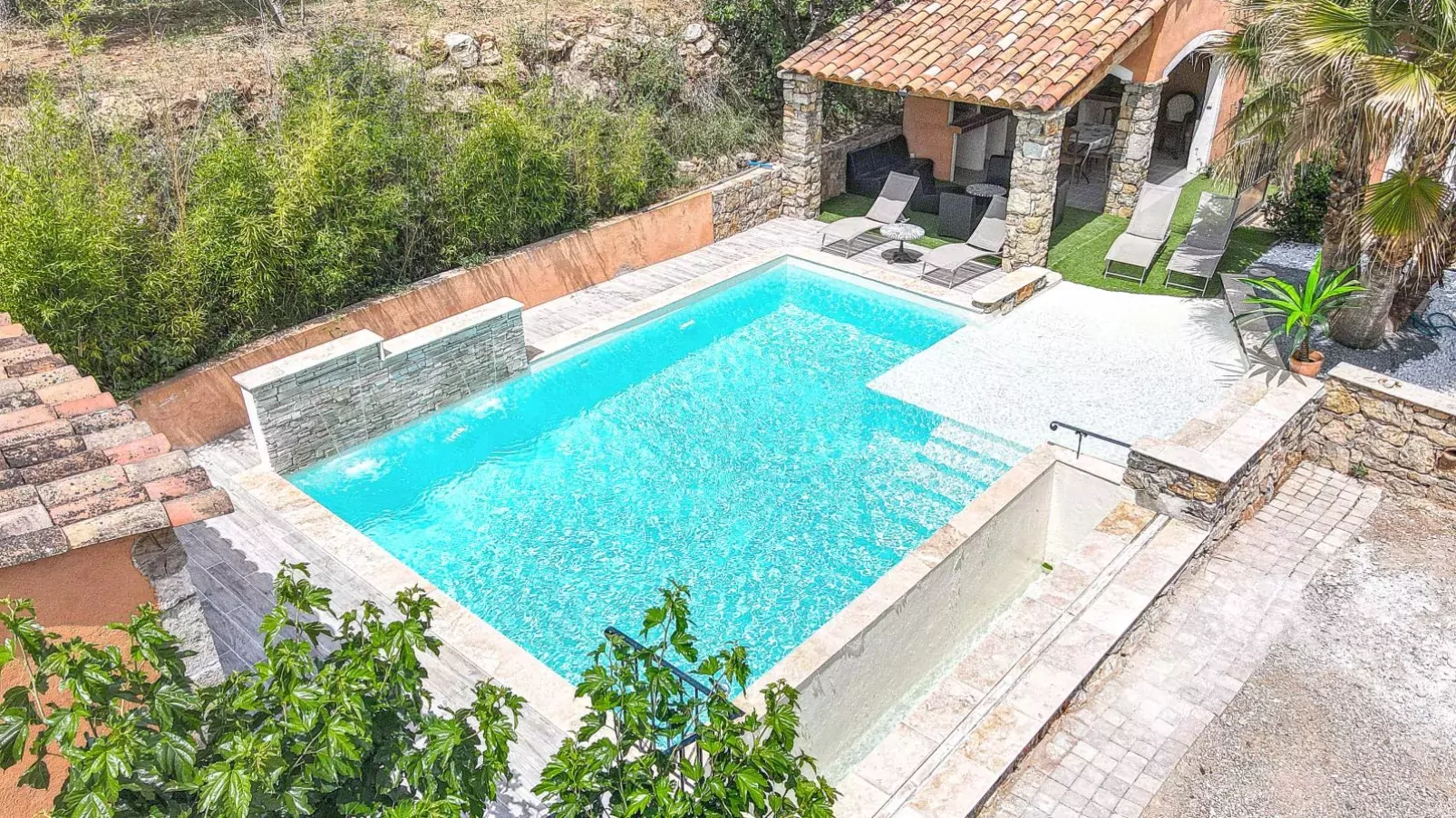 poolofhouse