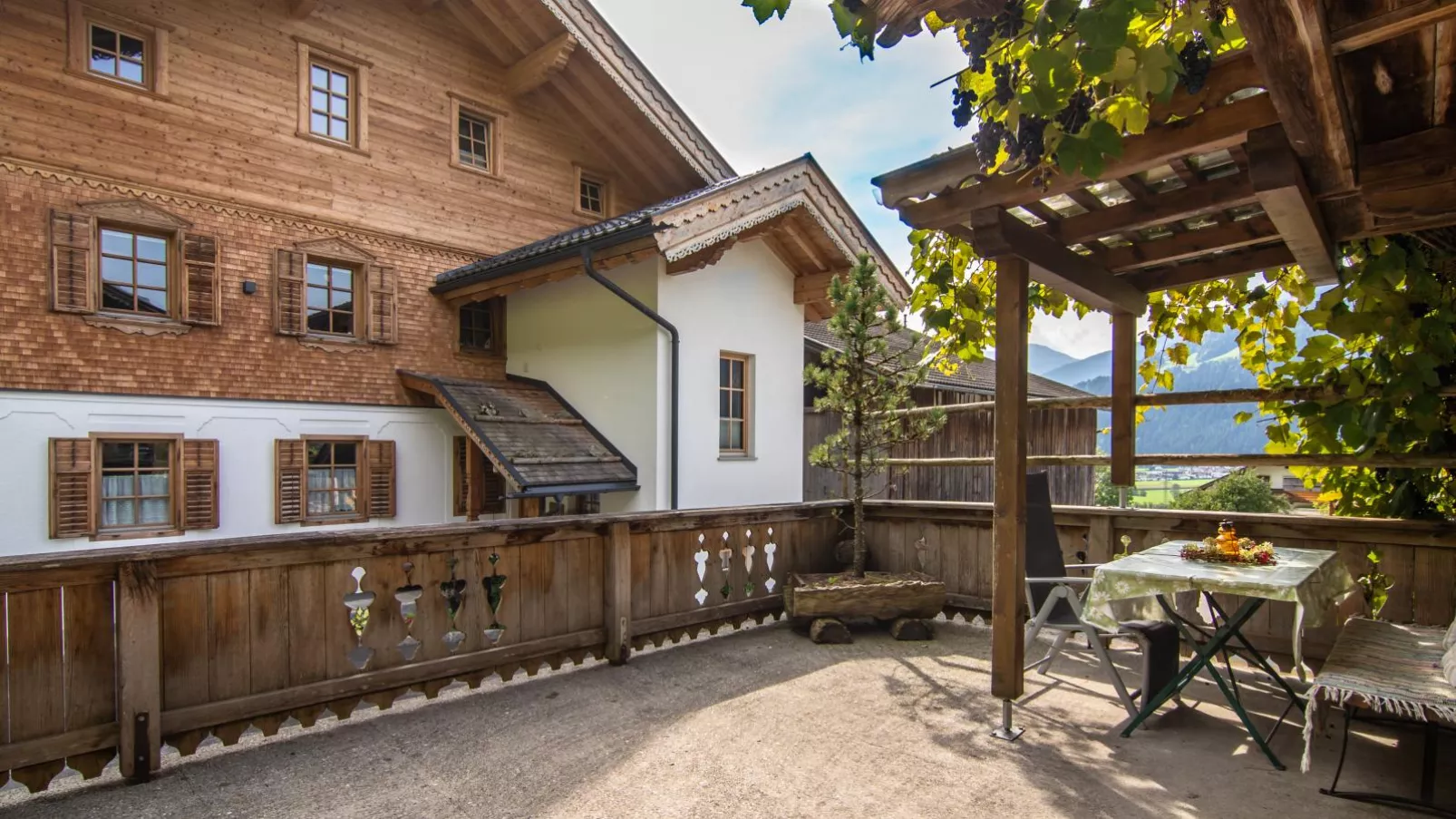 Chalet Anna-Terrace balcony
