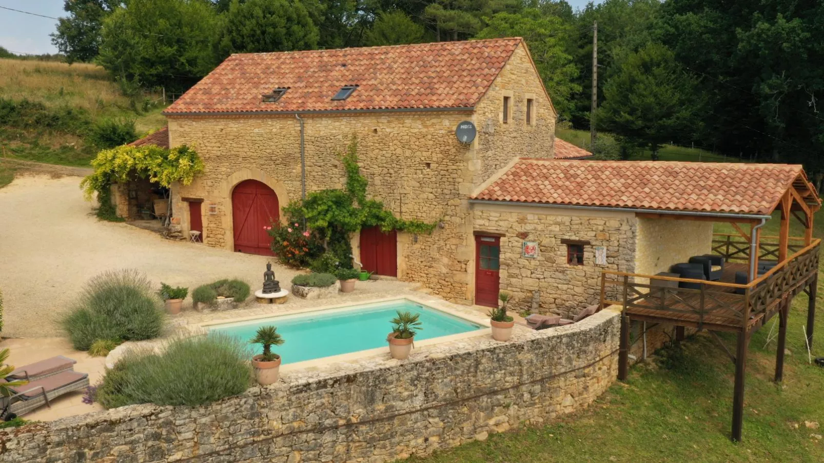 Mas dAmour-Exterior summer