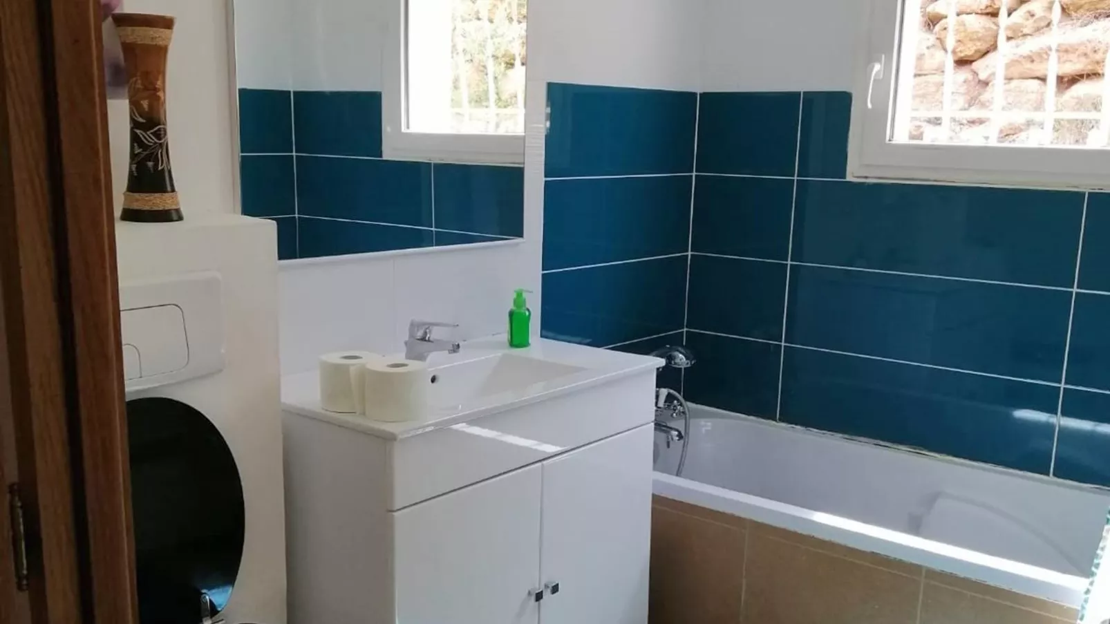 Les Dourets-Bathroom
