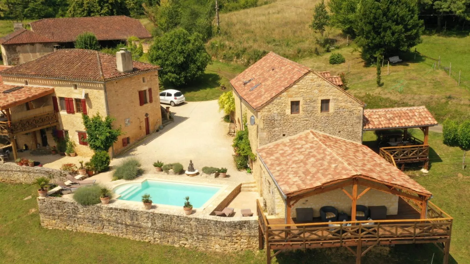Mas dAmour-Exterior summer