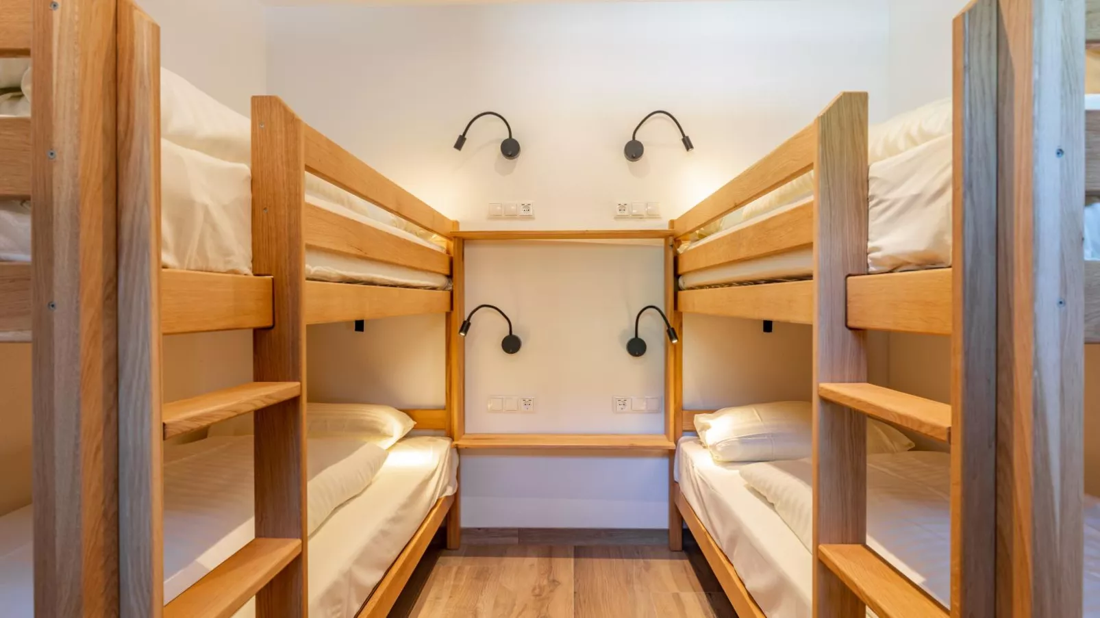 Pinzgau Lodge 1B-Bedroom