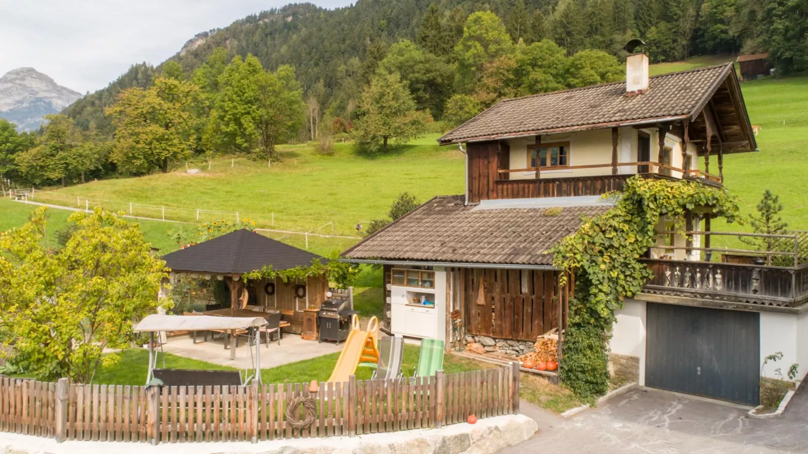 Chalet Anna-Exterior summer