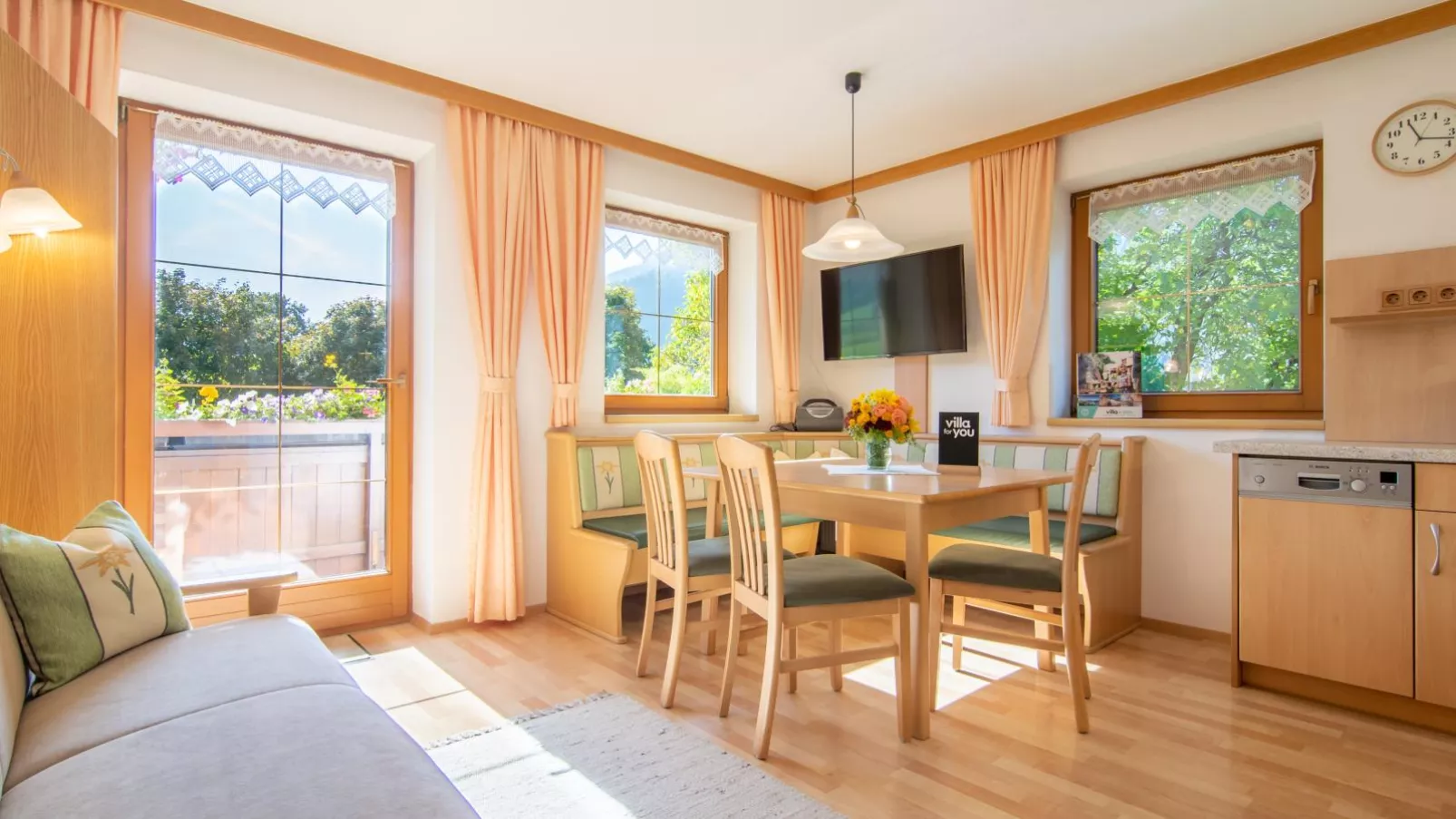 Schleicherhof V-Esszimmer