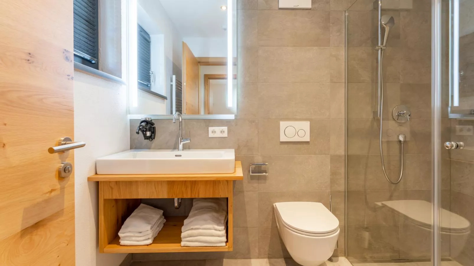 Pinzgau Lodge 2E-Bathroom
