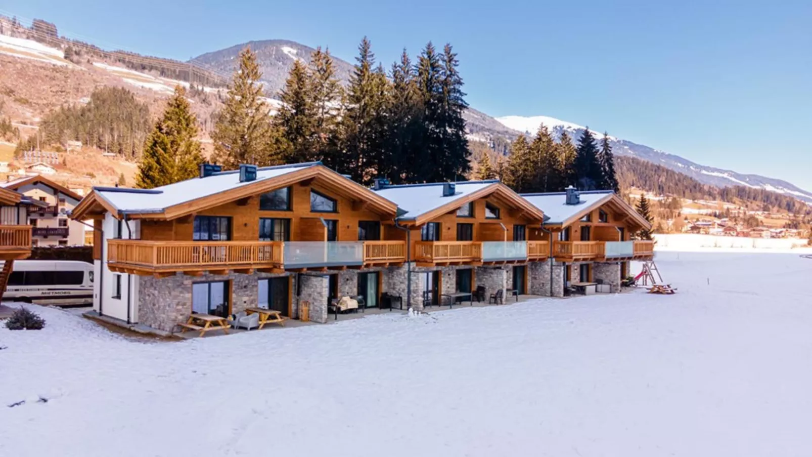 Pinzgau Lodge 2E-Exterior winter