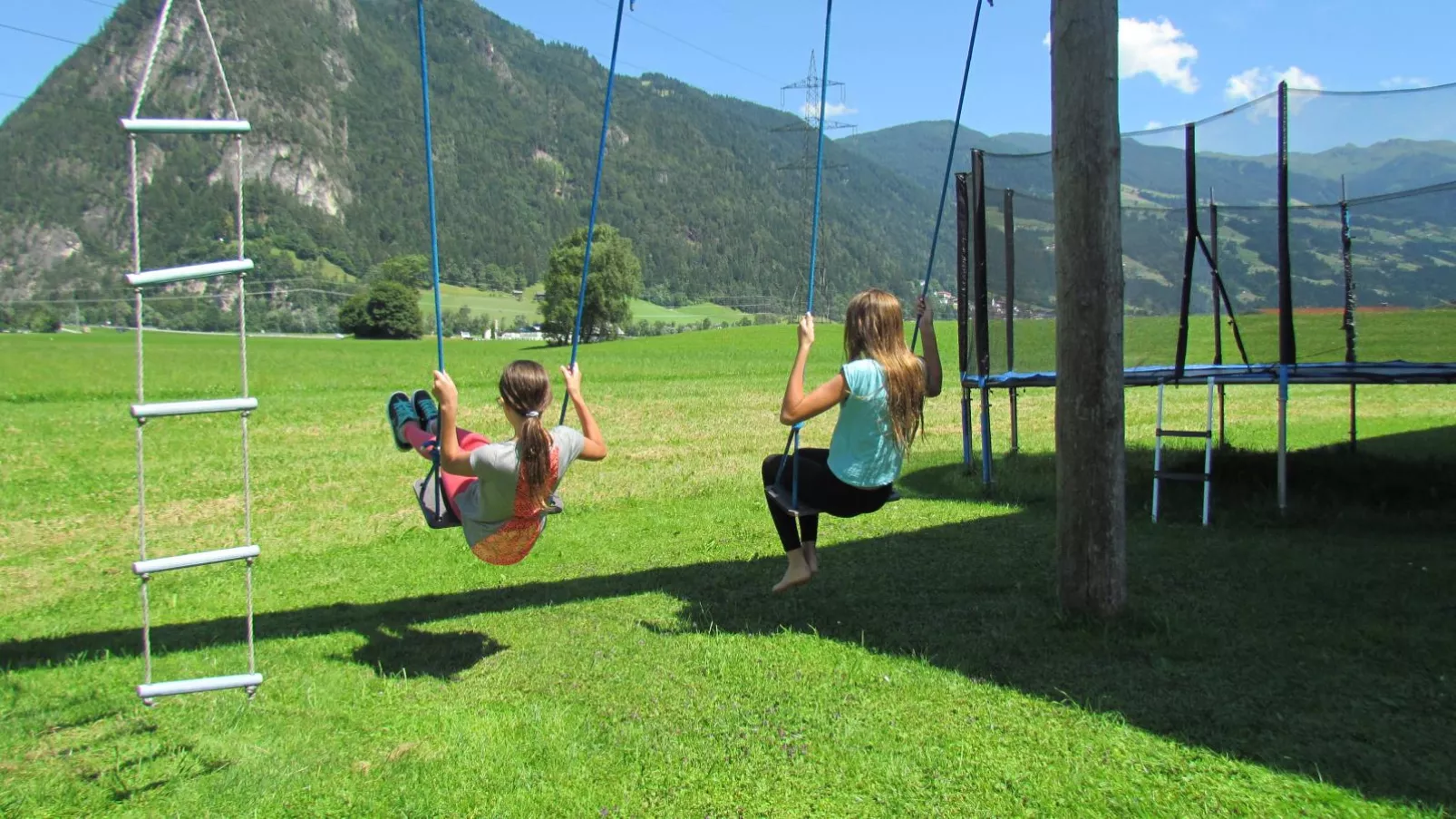 Schleicherhof V-Einrichtungen