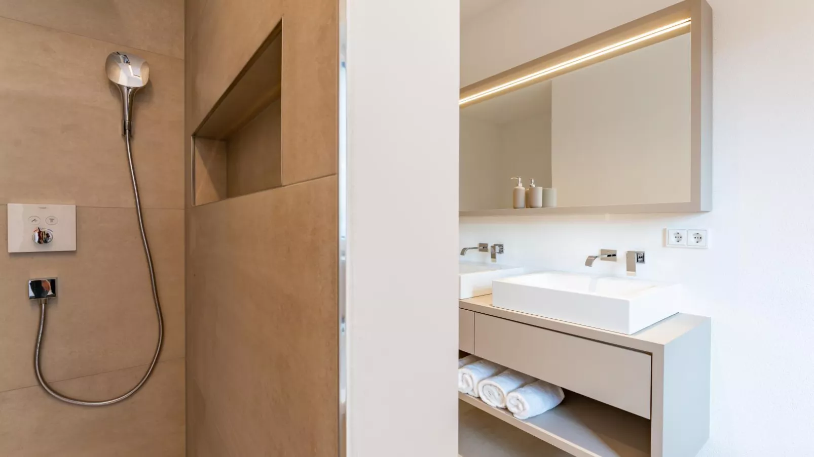 Ferienwohnung Emilia-Bathroom