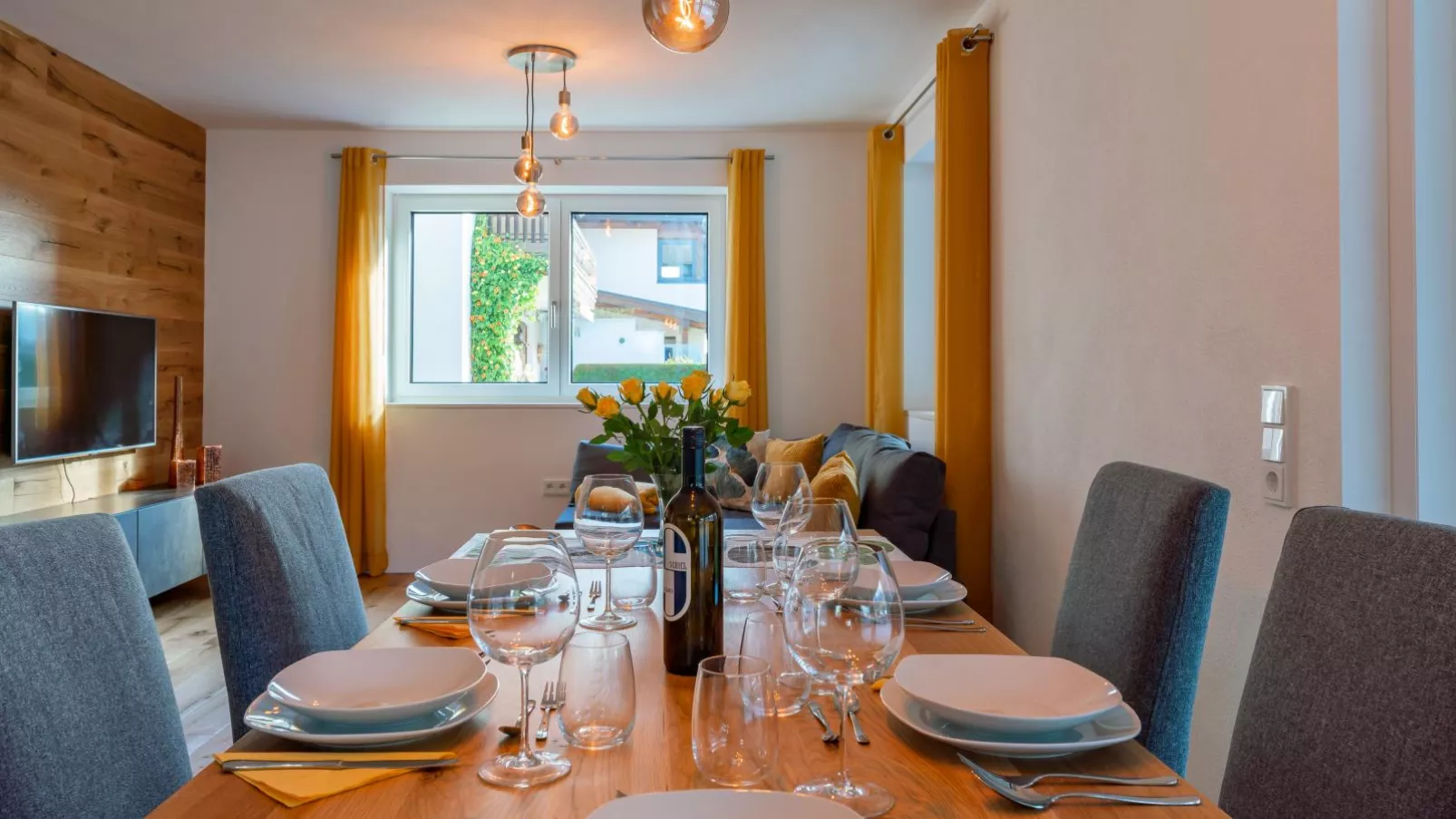 Ferienwohnung Emilia-Dining room