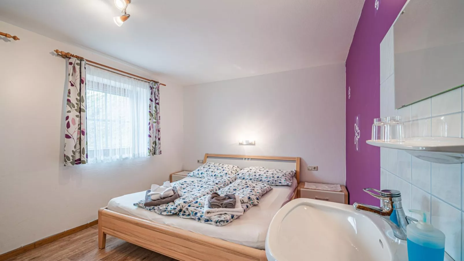 Brandtner Bauer-Bedroom