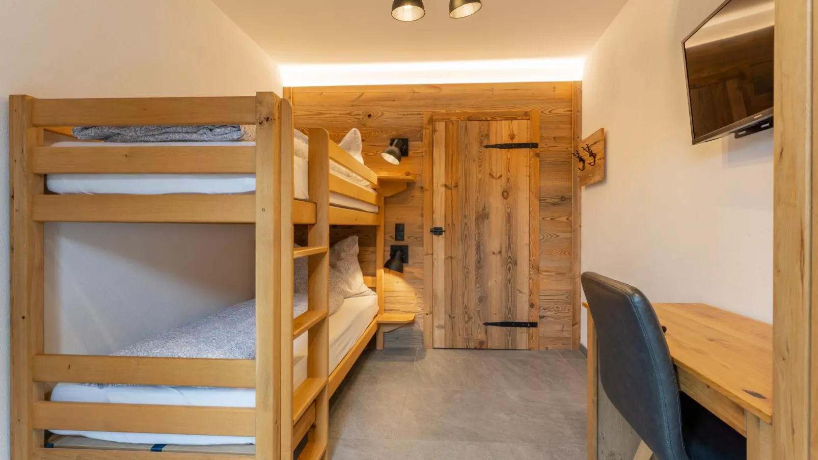 Tauernsuites Uttendorf by Mimi-Chambre
