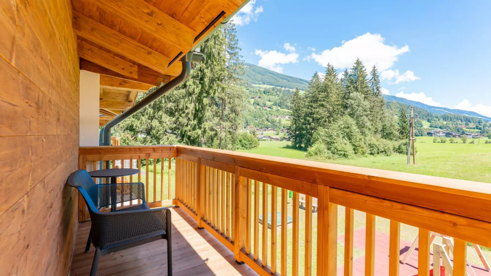 Felsener Wald-Terrace balcony