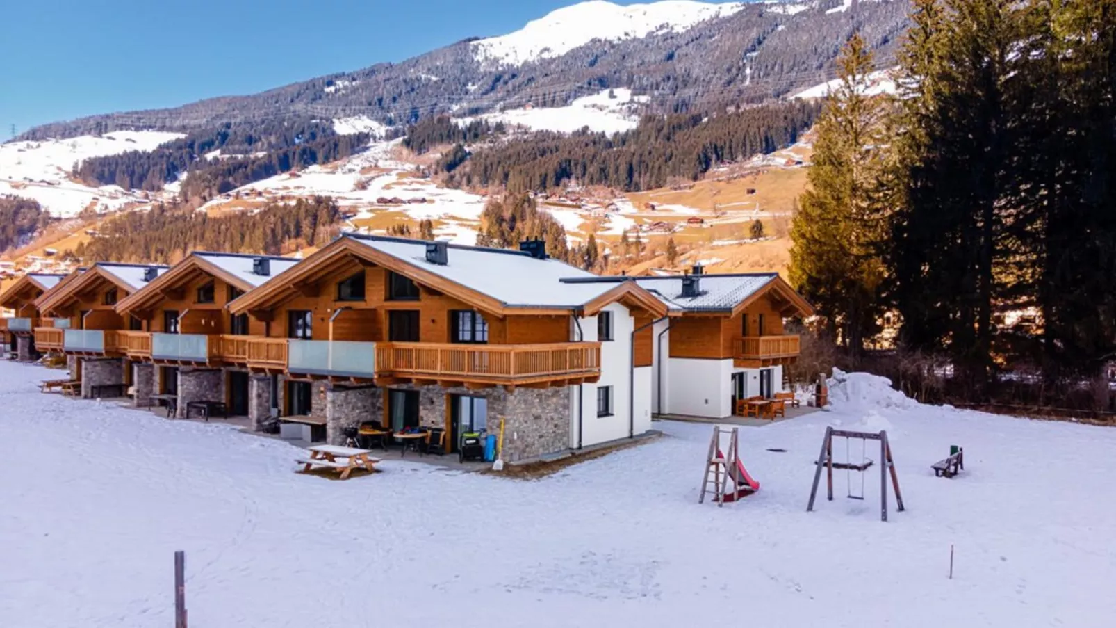 Felsener Wald-Exterior winter
