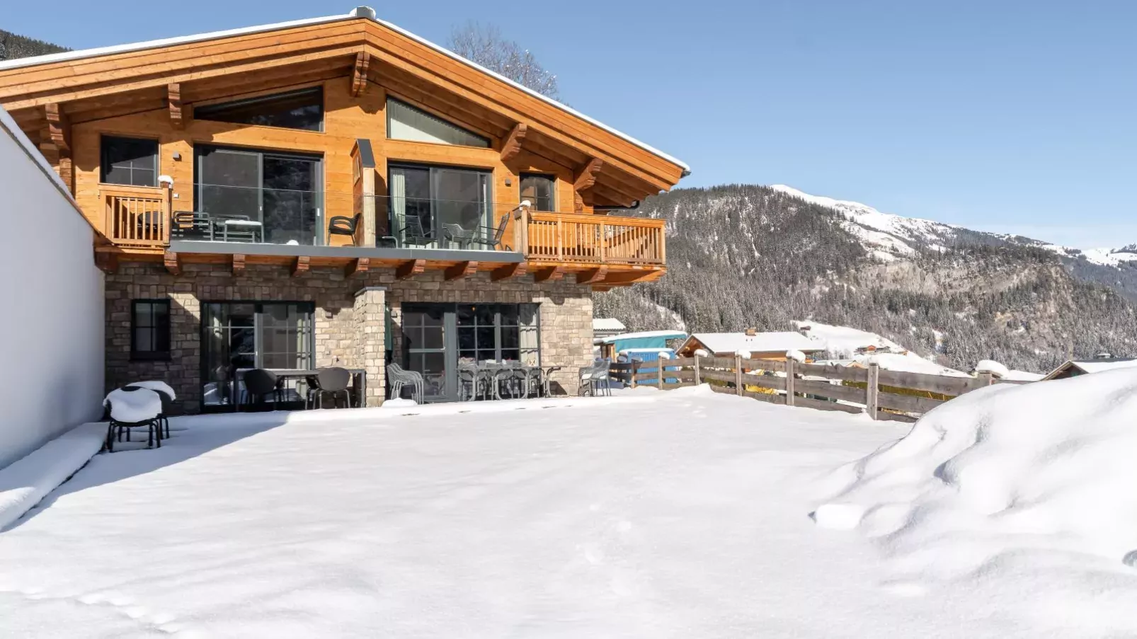 Chalet Sylvia-Exterior winter