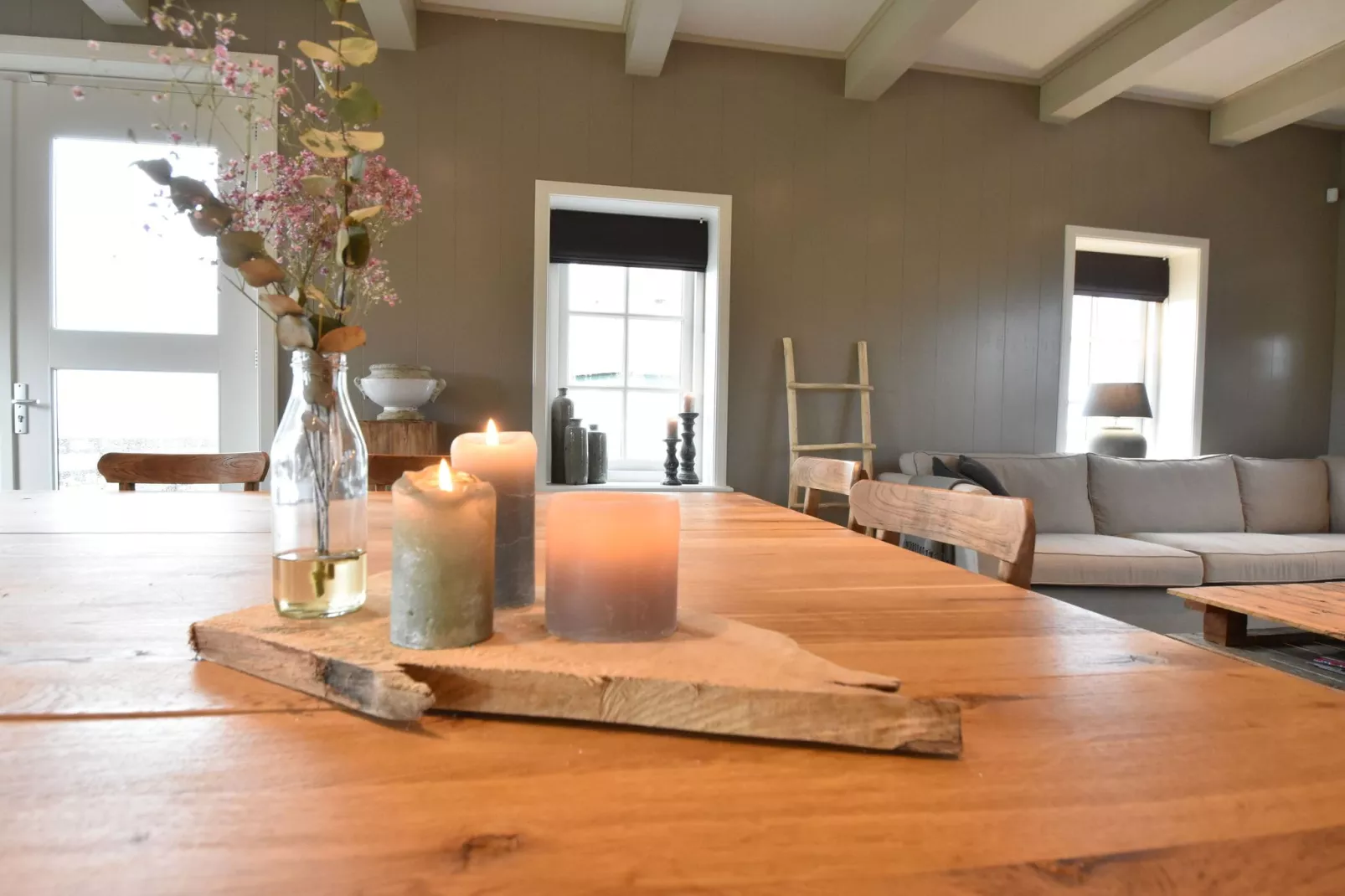 Onder de Molen 24 pers-Esszimmer