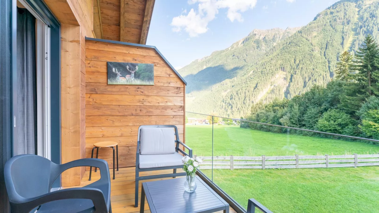 Chalet Sylvia-Terrace balcony