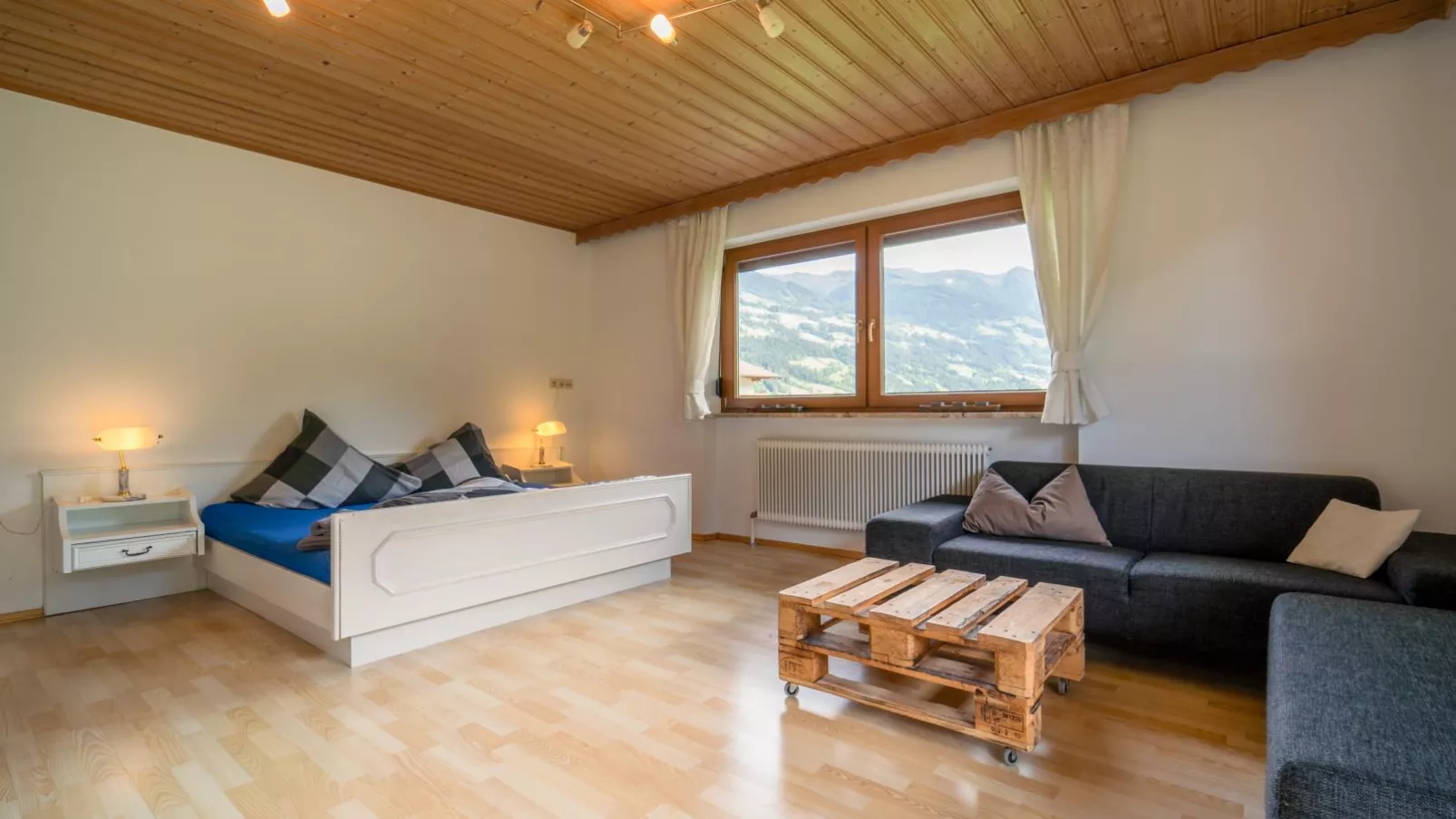 Ferienhaus Schlitters-Chambre