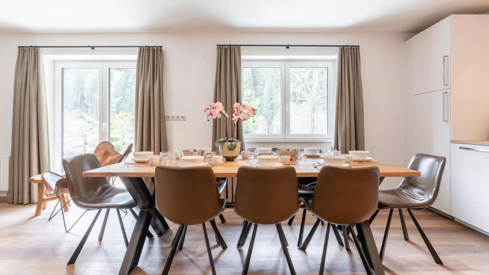Heimelig M-Dining room