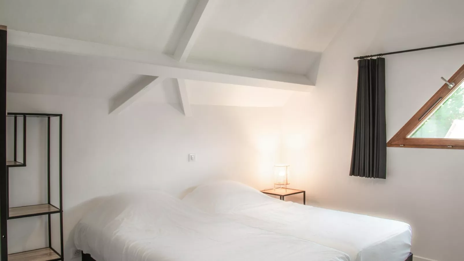 Le Lac Bleu 22-Bedroom
