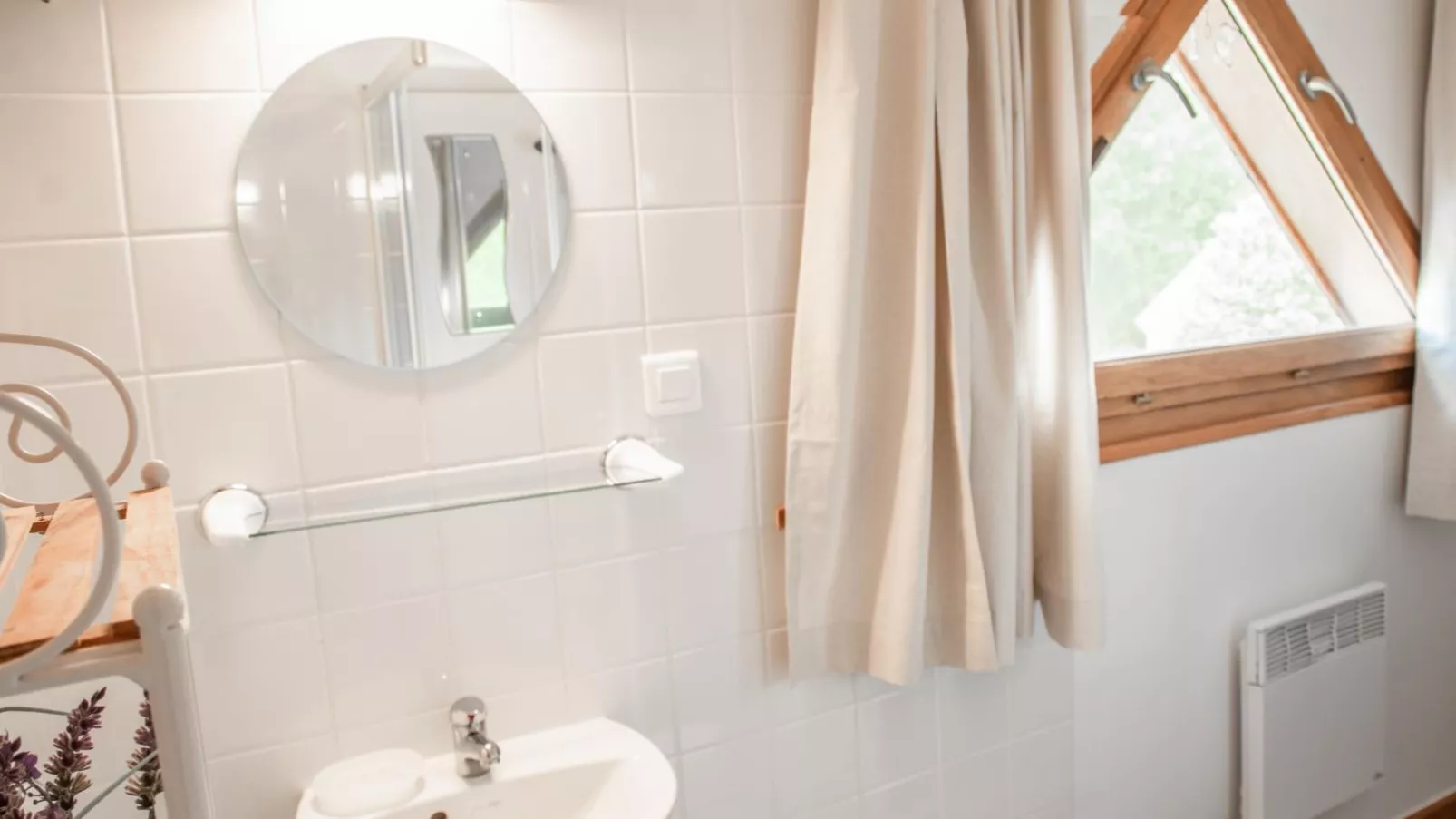 Le Lac Bleu nr 33-Bathroom