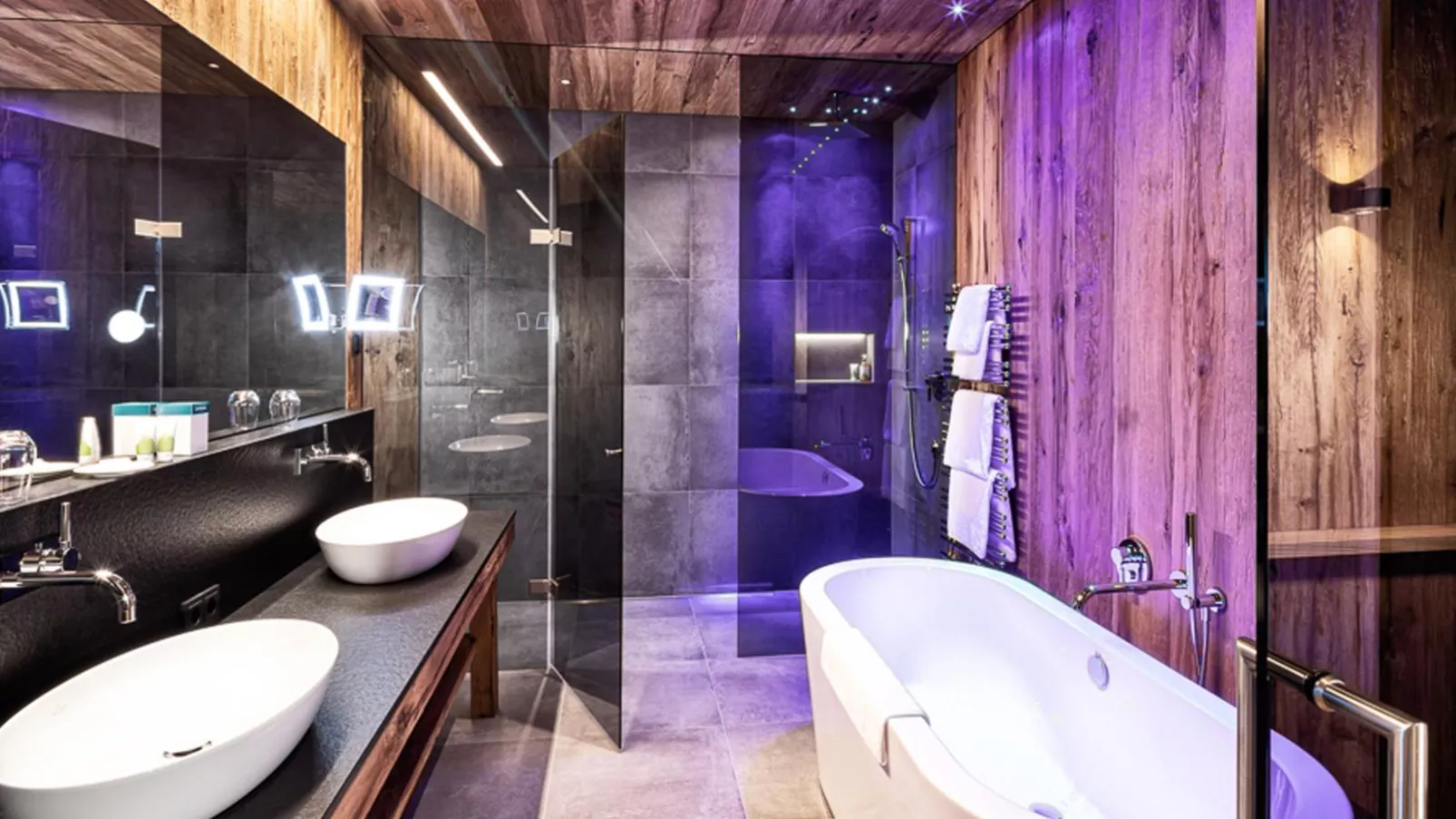 Mountain View Loft Amethyst-Bathroom