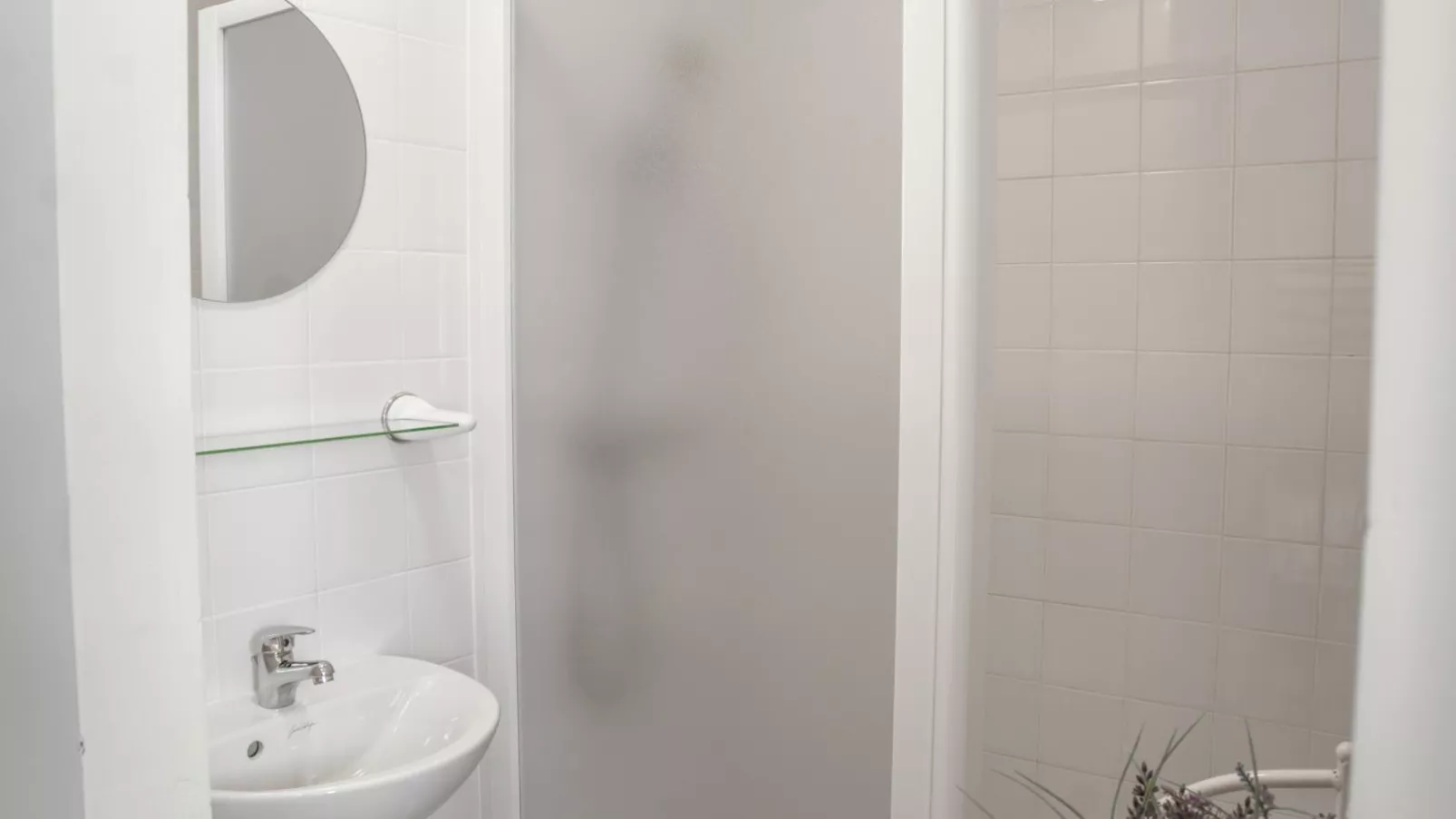 Le Lac Bleu nr 33-Bathroom