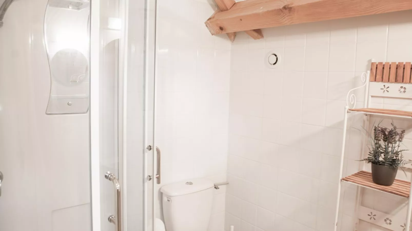 Le Lac Bleu nr 33-Bathroom
