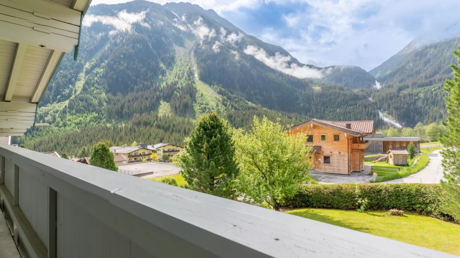 Chalet Tetteroo-View summer