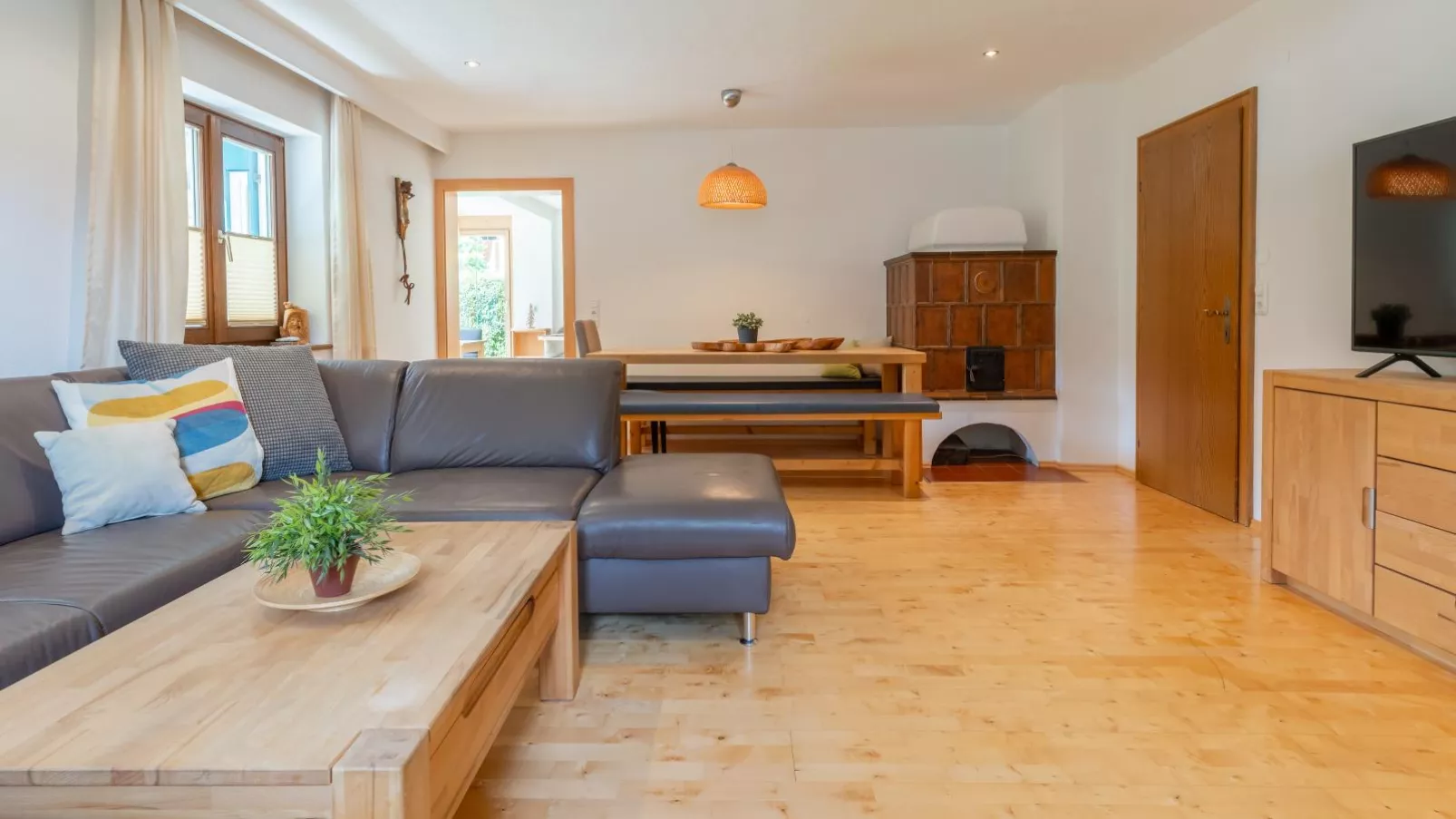 Tauernpanorama-Living room
