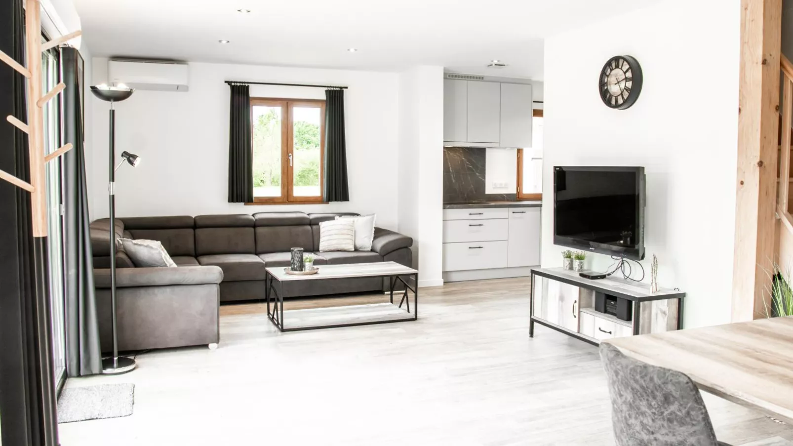 Lac Bleu 39-Living room