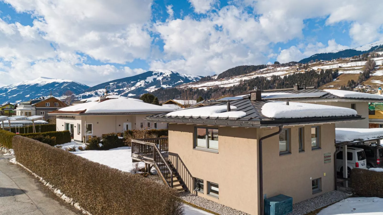 IndieBerge-Exterior winter